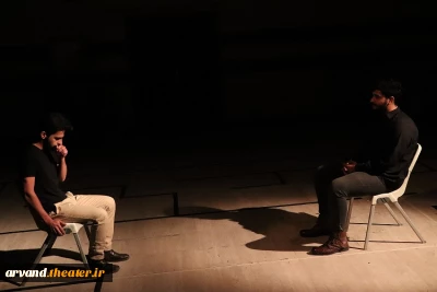 در دومین روز  ار پنجمین دوره

«زامبی» و «نیمه های» در جشنواره تئاتر استانی اروند به صحنه رفتند